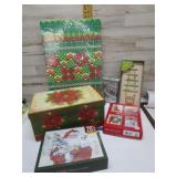 CHRISTMAS CARDS & BOXES