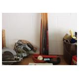 POOL STICKS & HORSESHOES