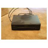 MAGNAVOX VHS PLAYER - UNTESTED