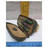 VINTAGE MANICURE SET