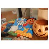 VINTAGE HALLOWEEN DECOR