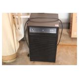 SIGNATURE 2000 DEHUMIDIFIER - UNTESTED