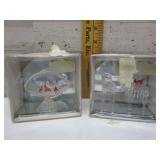GLASS FIGURINES WITH MIRRORS