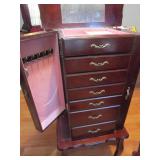 QUEEN ANN LEG JEWELRY CHEST