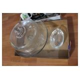 SMALL PYREX BOWLS & GLASS CAKE STAND