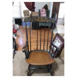 VINTAGE ROCKING CHAIR MISSING 1 SPINDLE