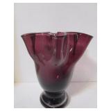 GORGEOUS PURPLE RUFFLE VASE