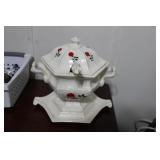 CERAMIC SOUP TUREEN & LADLE
