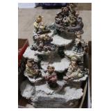 BOYDS BEARS DISPLAY STAND & FIGURES