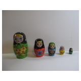 5-PC RUSSIAN MATRYOSHKA NESTING DOLL SET ï¿½