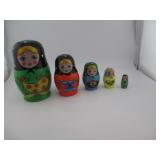 5 PC RUSSIAN MATRYOSHKA WOODEN NESTING DOLLS