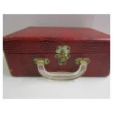 Vintage small suitcase; hinges & latch work;