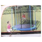 Brand new 8 Ft Trampoline w/ enclosure
