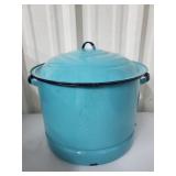 Huge 34 quart Steamer Pot