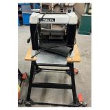 Delta Wood Planer w/stand