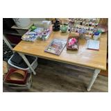 Table & Contents of sewing misc