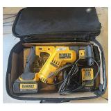 DeWalt Sawsall 20v Batterie & Charger-works great