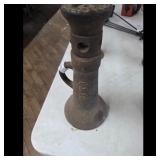 Vintage Cast Iron Screw Jack - BX12