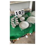 Modern China & Table Institute Fine China set of
