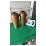 2 Metal Flower Stands