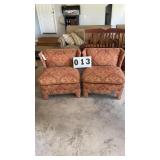 2 Cloth matching chairs