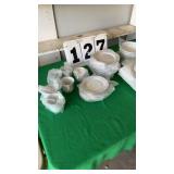 Somerset by NL Excel, 8 saucers, 8 plates, 8