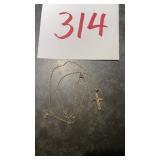 14 cart gold chain with cross. 4.3 grams 22 inch