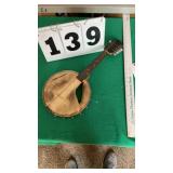 Vintage Waymann 8 string banjo/mandolin. The head