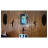 Wall decor 6 items.