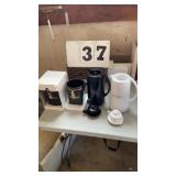 2 Gevalia Kaffe, 1 black Gevalia Thermal Server