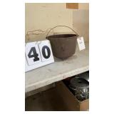 11inch cast iron pot small crack on lip