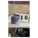 7 inch tall flower planter