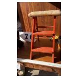 NOTE NOT IN AUCTION DO NOT BID 22' step stool