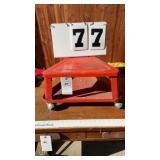 Shop stool 3 wheels