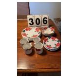 Design Concepts 4 plates, 4 bowls  4 salad plates