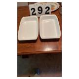2 Corning Ware roasting or lasagna pan.