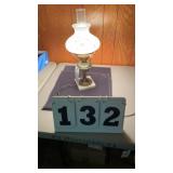 Hurricane lamp does work 'Gone with the Wind