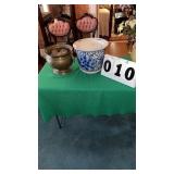Chinese blue and white porcelain jardiniere
