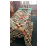 92ï¿½ x 62ï¿½ quilt top.