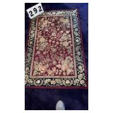 - accent rug  -