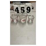 Anchor and Oven Basic measuring cups.