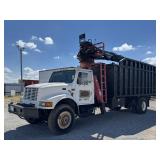 1998 International 4700 Grapple Truck