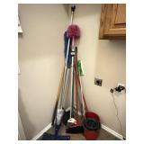 Mops & Brooms