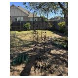 Trellis, Fencing & Metal Yard Decor