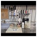 Kitchen Utensil Lot: Knives, Bowls, Jars