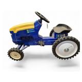 ERTL NAPA Auto Parts Pedal Tractor