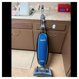 Oreck Magnesium LW100 Upright Vacuum Cleaner