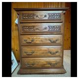 Oak 5-Drawer Chest Dresser