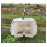 Dual Compartment Hanging Wall Feeder