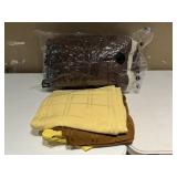 Table Cloths & Blanket